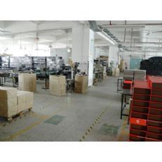 深圳重鑫紙制品 專業(yè)包裝盒廠家，特價(jià)銷售中